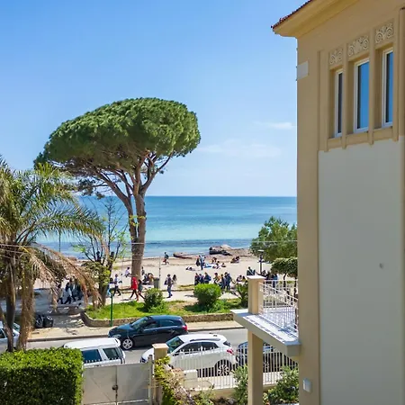 Hercules Pool & فيلة *