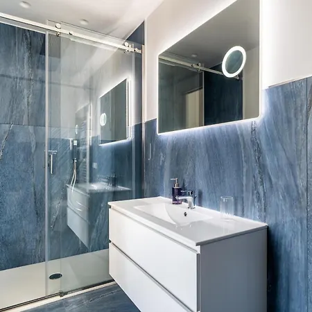 Hercules Pool & باليرمو