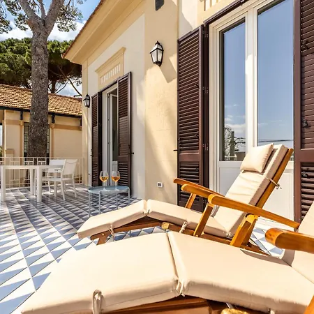 Hercules Pool & فيلة باليرمو